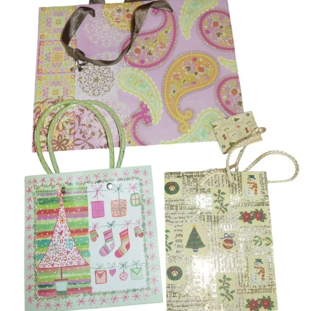 Vintage y2k 9 Piece Gift Bag Tissue Bundle Birthday Christmas All Occasion Party